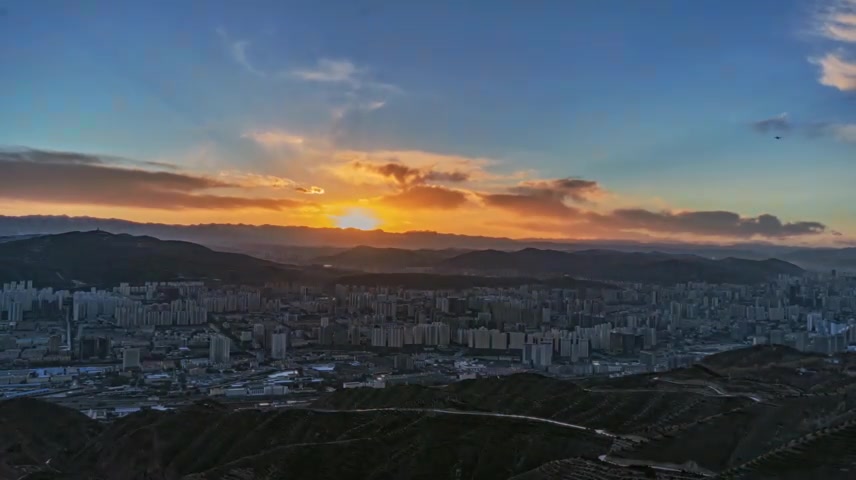 大美青海西宁大全景