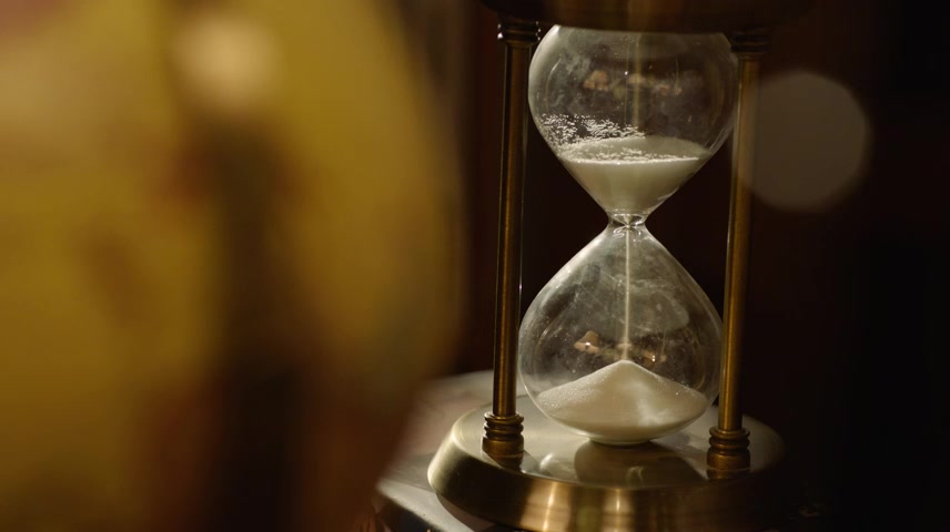 时间沙漏时钟书