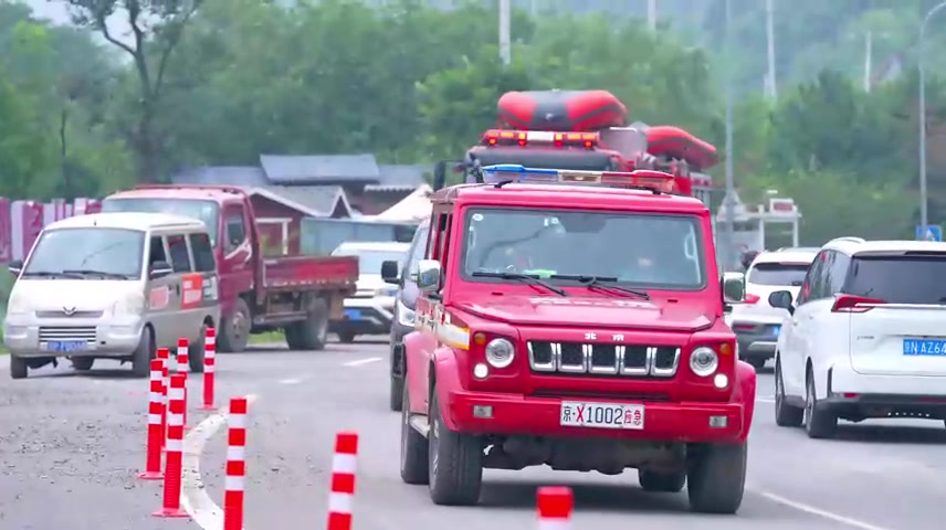 门头沟泥石流洪水过境抗洪救灾现场.