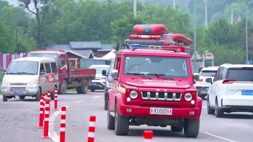 门头沟泥石流洪水过境抗洪救灾现场.