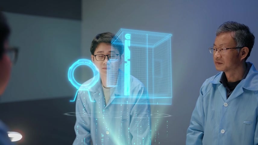 创业青年科研人员和程序员打代码