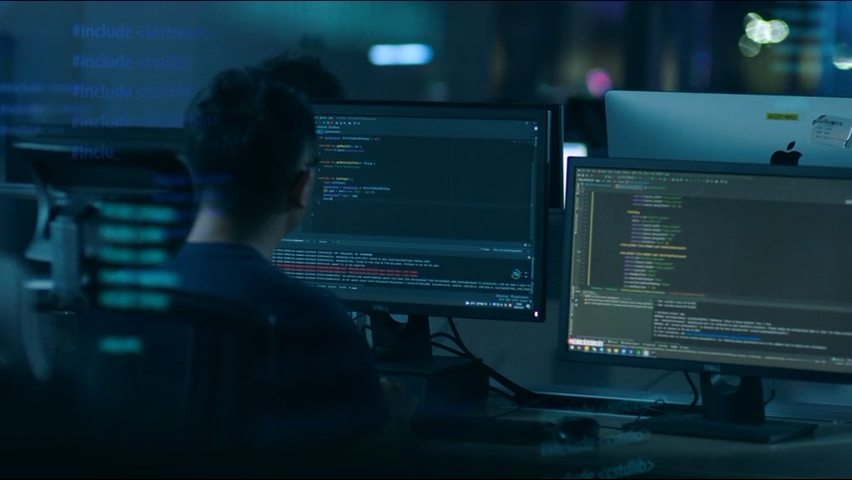 程序员加班工作场景.