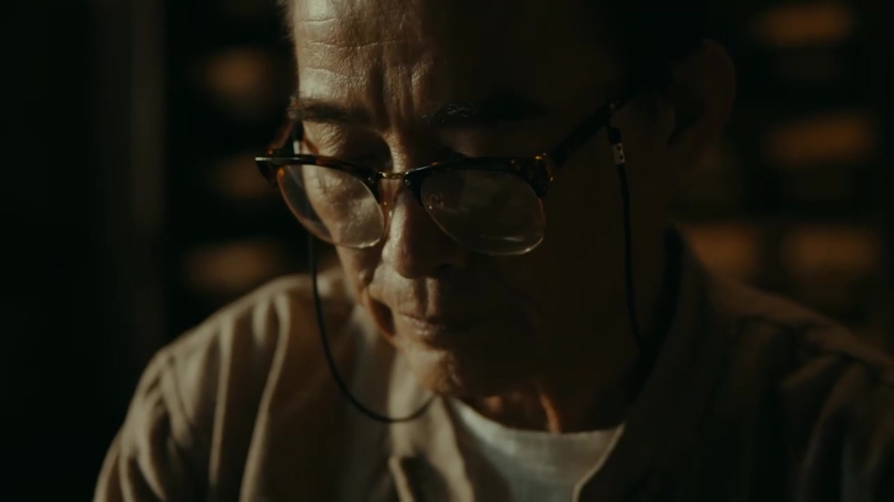 中医 中药中医草药老中医把脉抓药实拍