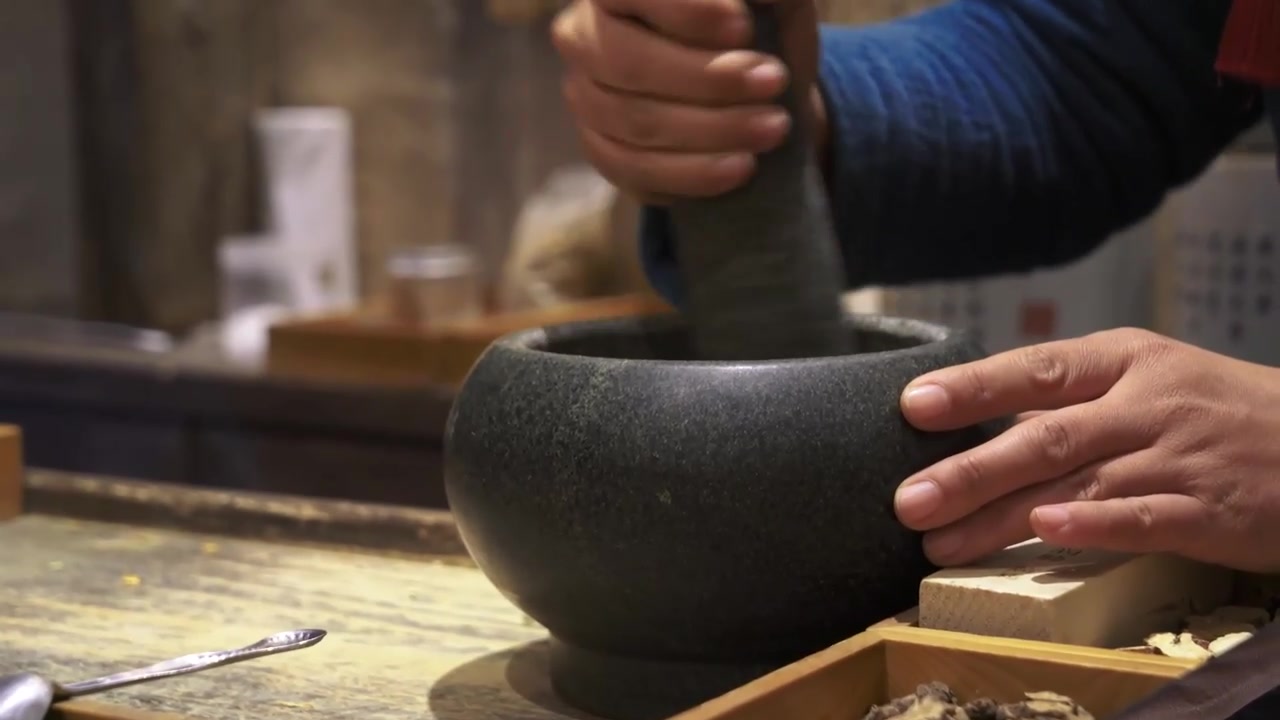 中医传统中药制作