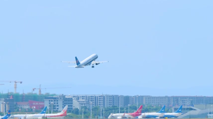 飞机起飞飞机降落飞机场