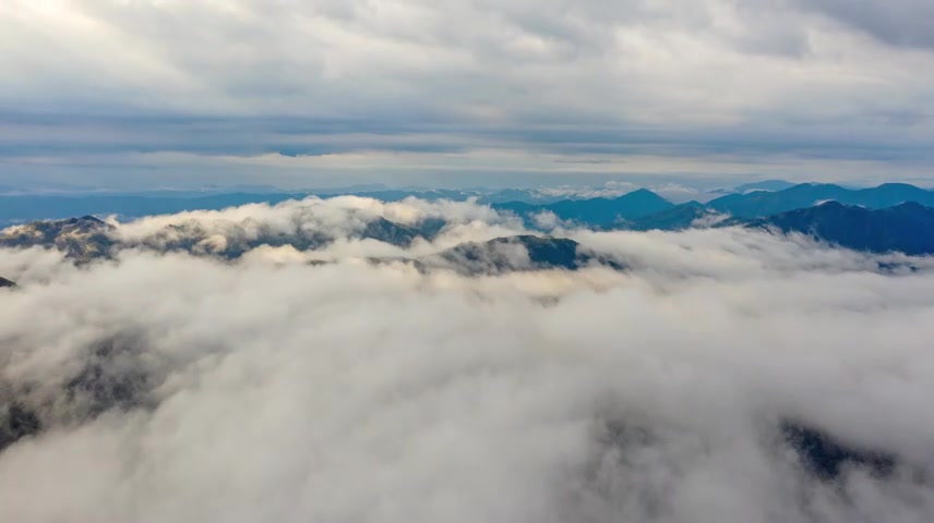 云海延时 流动的云 唯美云海 云朵光线