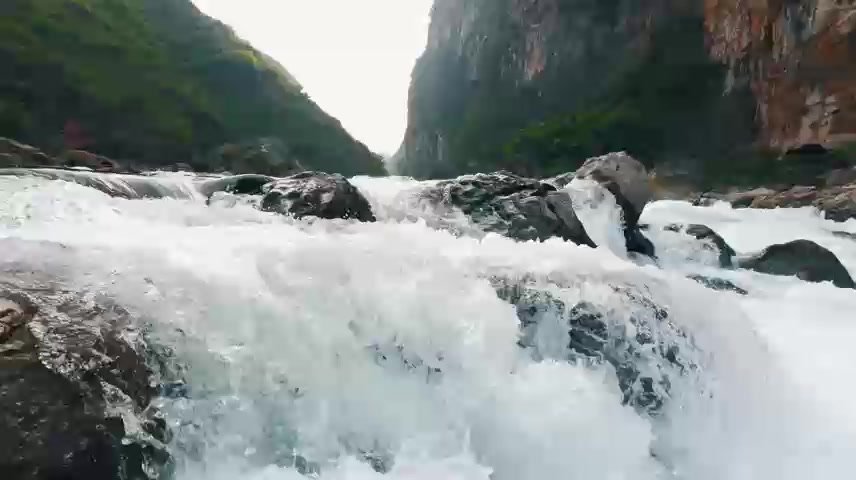 河流纯净水水源水流水源水源水资源山水.