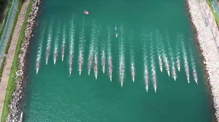 端午节划龙舟比赛